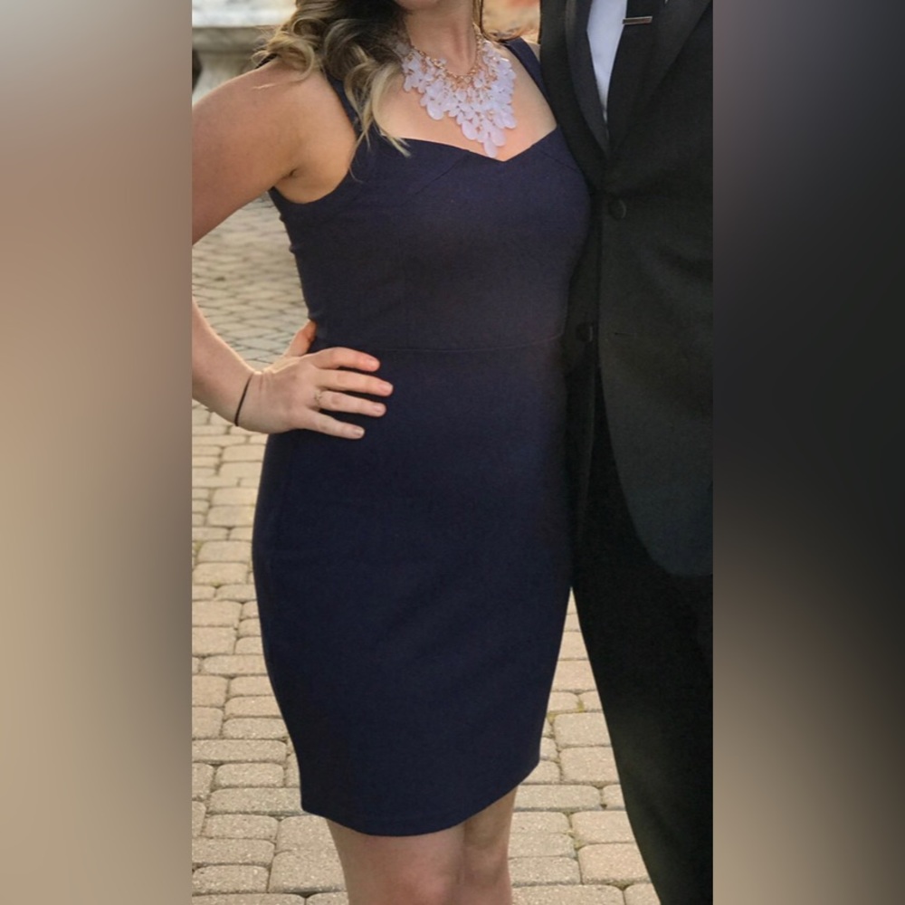 Francesca’s Sleeveless Sweetheart Dress - Picture 10 of 10
